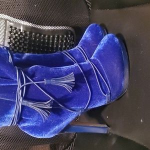 Madison by Shoe Dazzle electric blue velvet & patent leather boot.